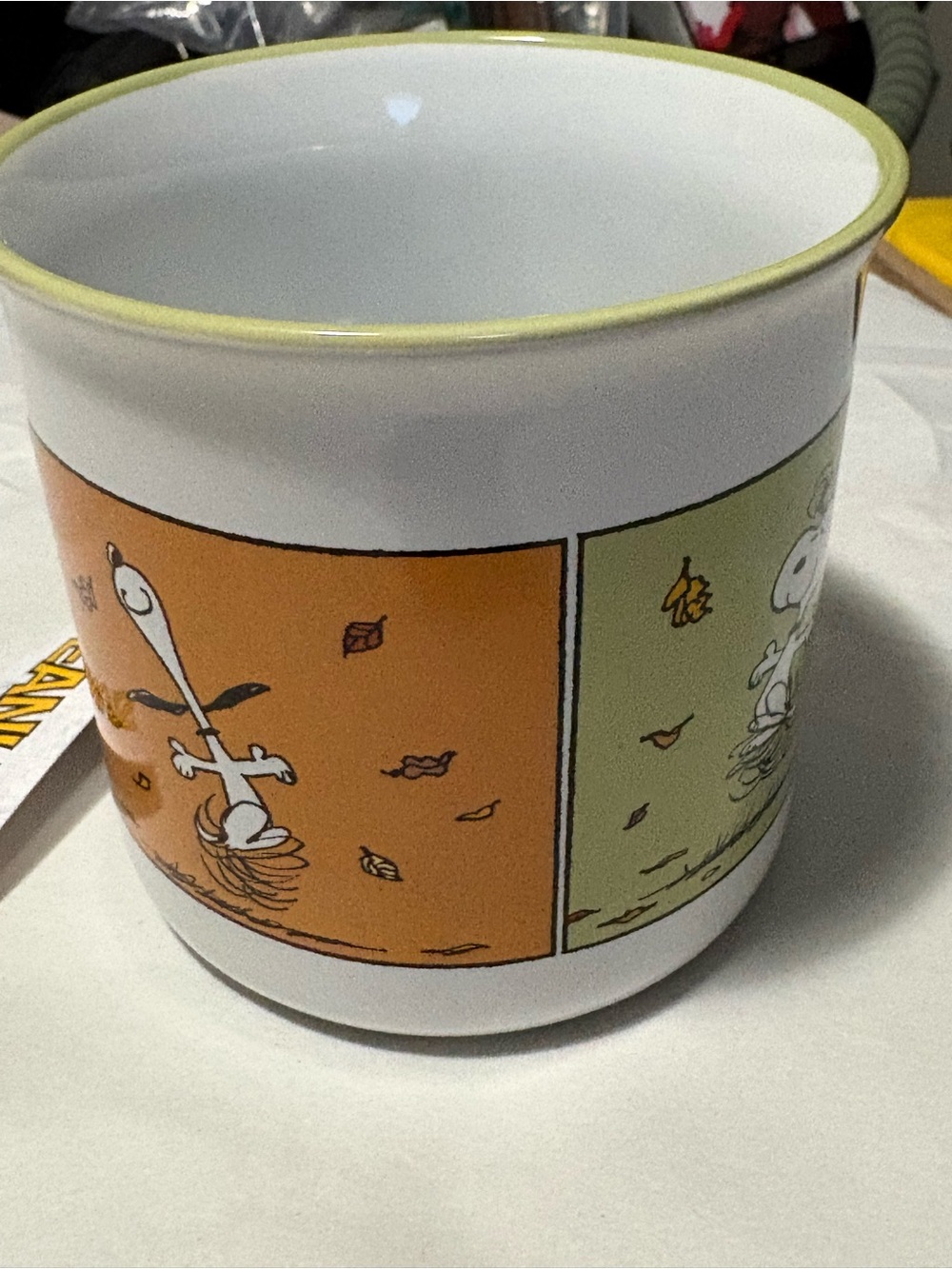 Peanuts Mug Fall - Picture 2 of 7